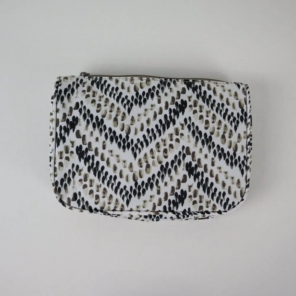 Thirty-One Raindrop Chevron Cosmetic Bag NWT - Picture 9 of 11